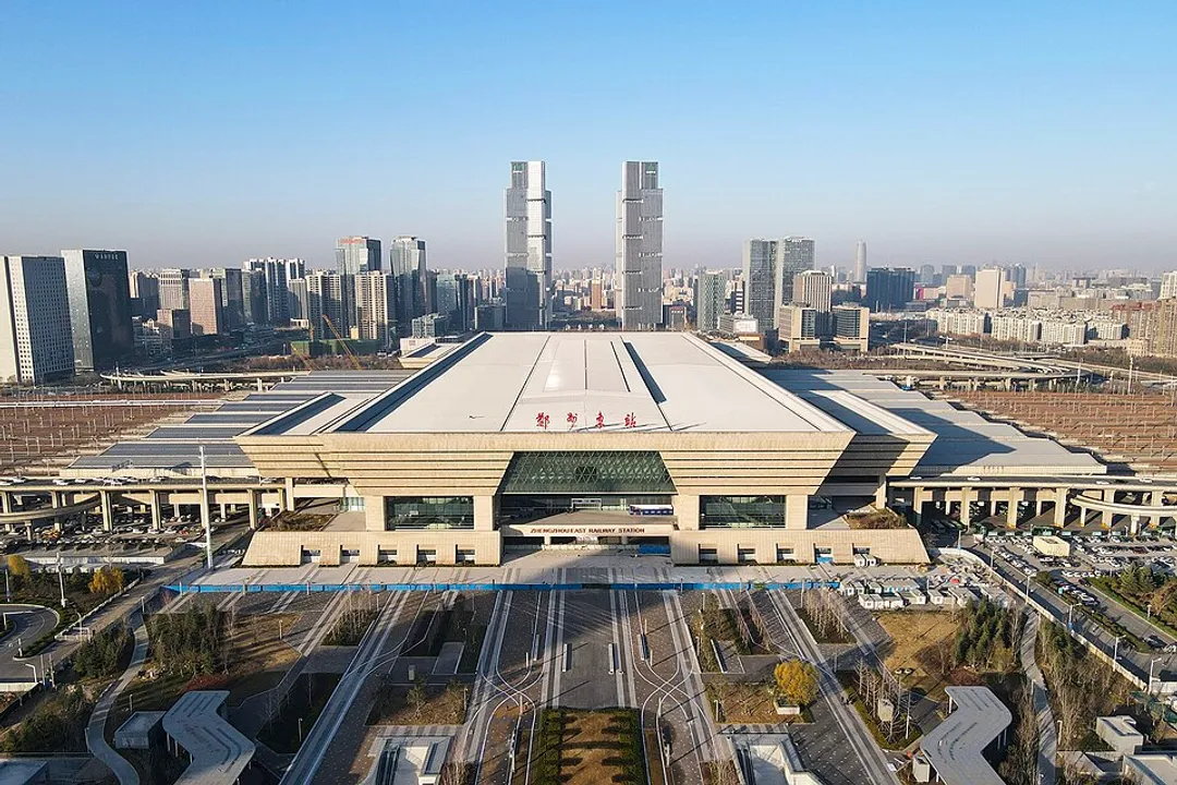Zhengzhou East Railway Station
→ Baoquan